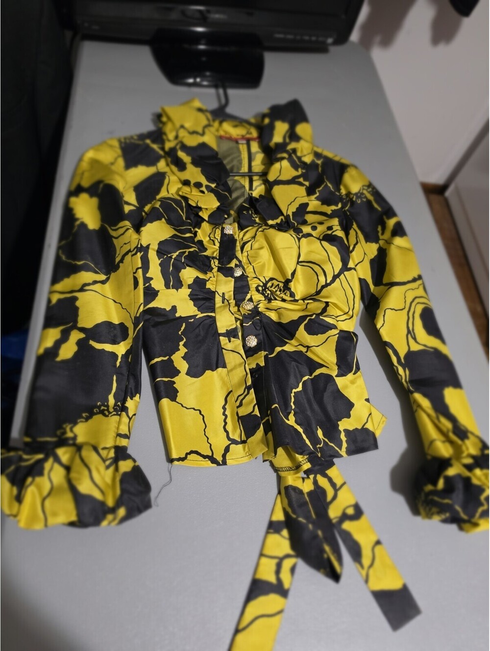 Donna Ricco Women's Yellow Black Graphic Print Blouse Sz 4